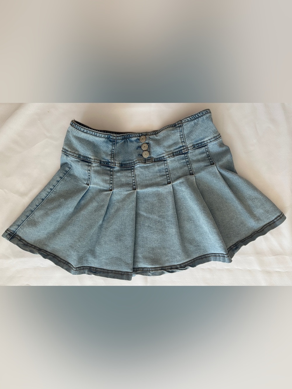 Girls Light Wash Denim Pleated skort